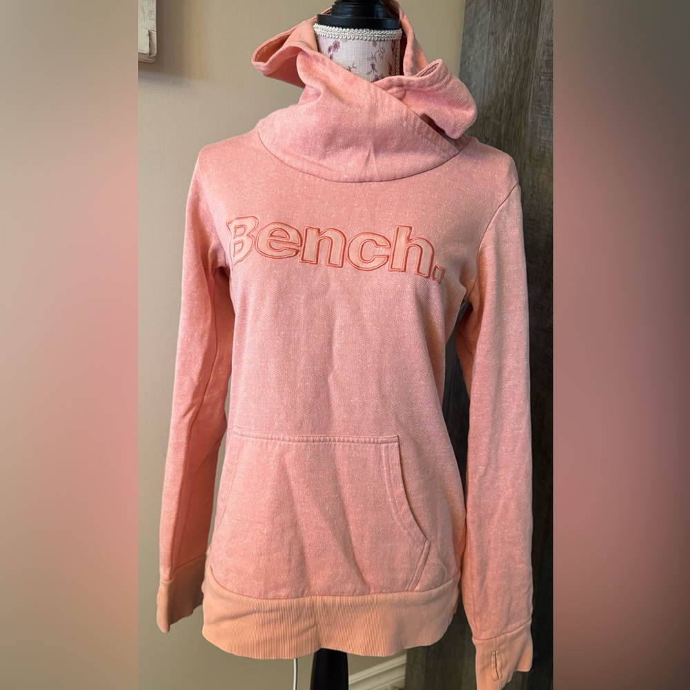 2 / $20 Women’s Bench Peach Medium Hoodie